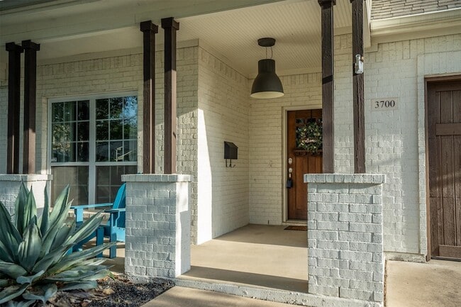 Photo - 3700 Linden Ave