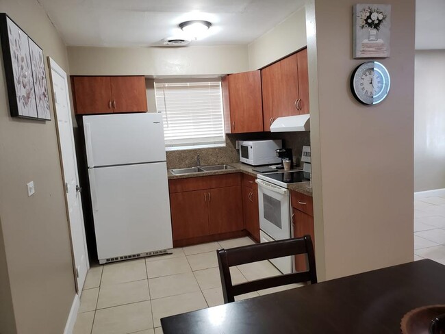 7530 Miramar Pky