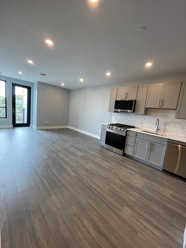 Building Photo - 365 Western Ave Unit 506 Rental