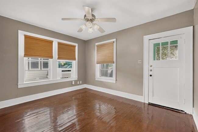 Photo - 4008 Burnet Rd