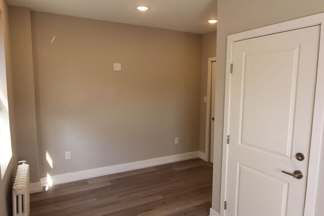 4903 Penn St Unidad 2nd Floor - B