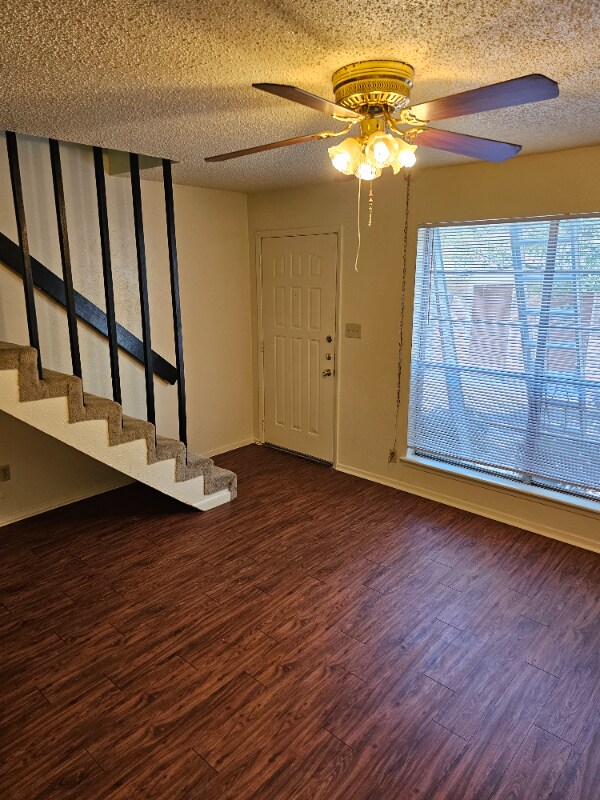 Photo - 1900 Sam Bass Blvd