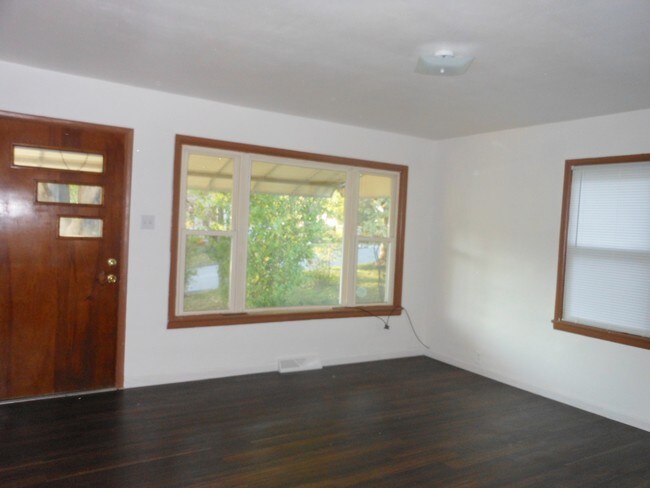 Photo - 1200 State St