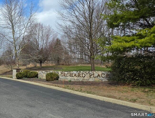 Building Photo - 20 Orchard St Unit 112