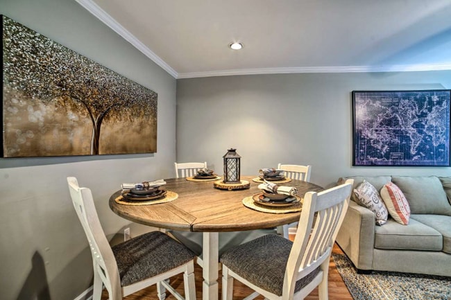 Photo - 510 E Gillespie St Unit B 9