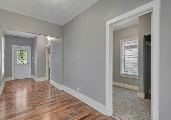 Photo - 820 Charleston St