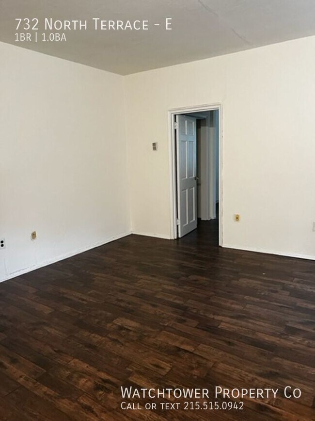 Photo - 732 North Terrace Unit E