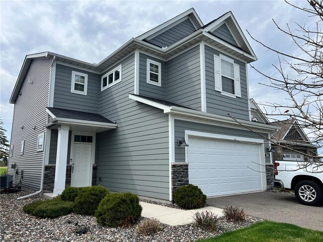 Photo - 7303 Fir Ln N