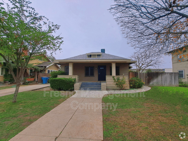 Building Photo - 829 E Dudley Ave Rental