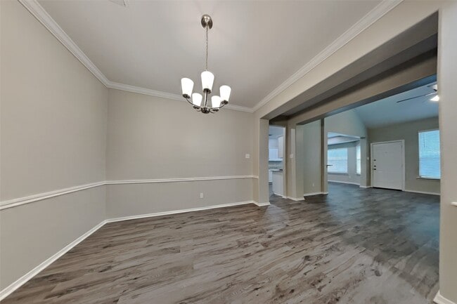 Photo - 1731 Red Oak Terrace
