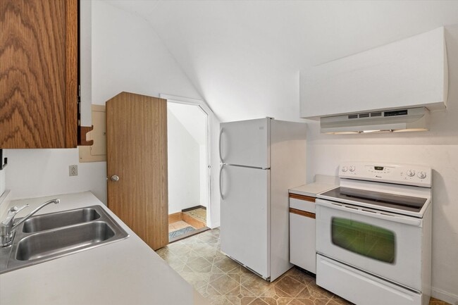 Photo - 113 Warren St Unidad C