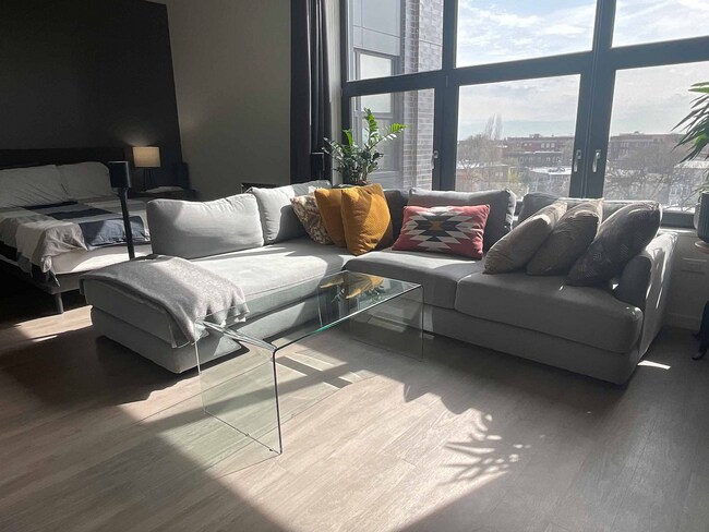 Livingroom - 2480 N Milwaukee Ave Unit Studio Sublease