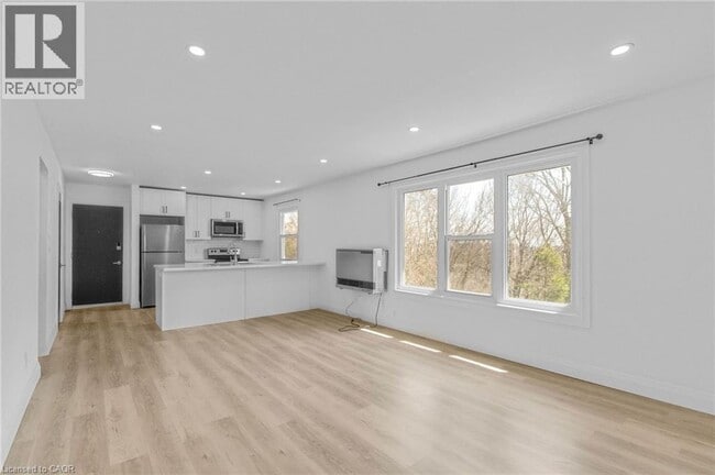 Photo - 51 Dundas St E Unité 7