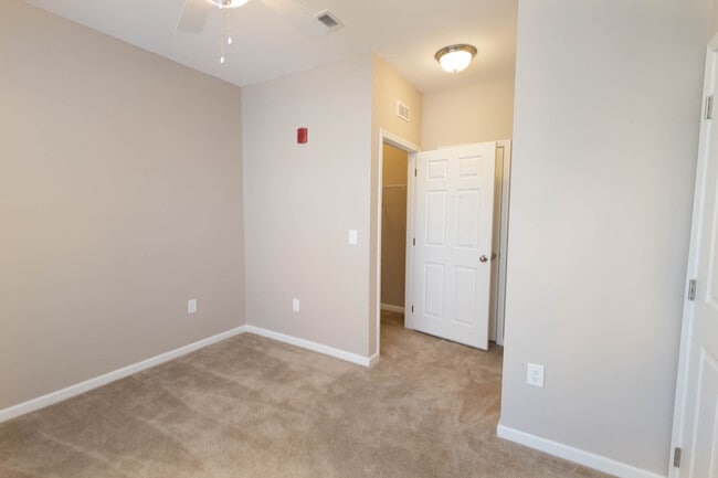 Bedroom to closet