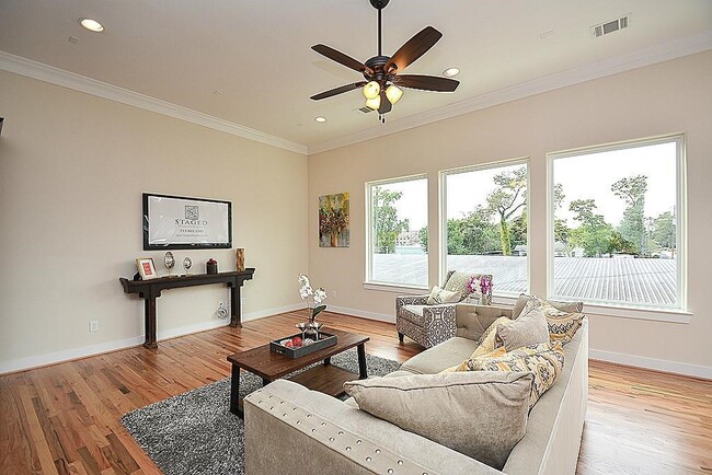 Photo - 1548 W 23rd St