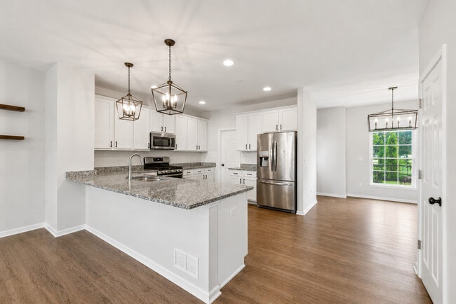 Photo - 2546 Huntleigh Ln