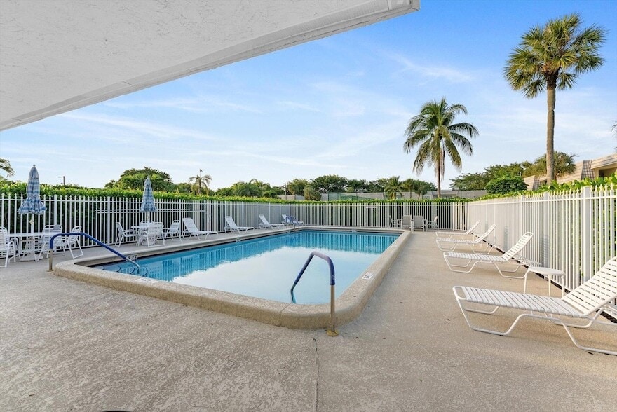 Photo - 1060 Homewood Blvd Unit J102