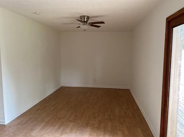 Photo - 1067 Elmwood Dr