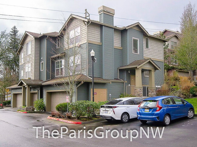 Building Photo - Remarkable River Ridge TH * 3br+Bonus * 2car Garage *Outdoor Rec Unit B3
