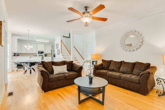 Photo - 1230 Oxford Dr SE Unit SI ID1569855P