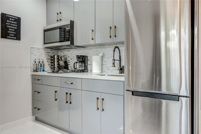 Photo - 2302 Taylor St Unit 4