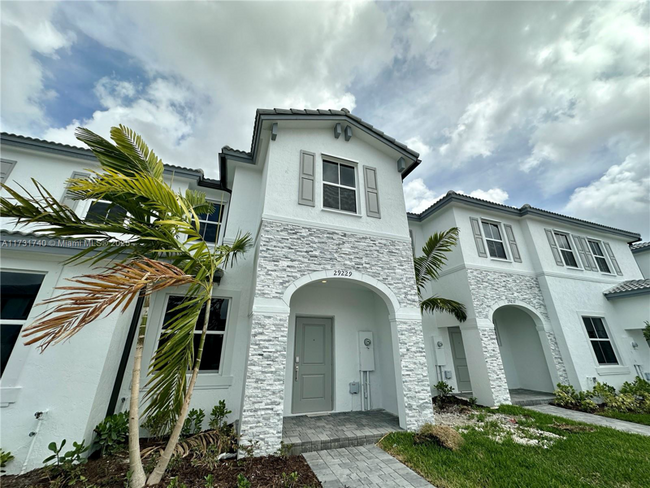 Photo - 16280 SW 291st St Townhome