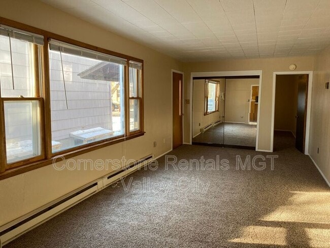 Building Photo - 217 Central Ave S