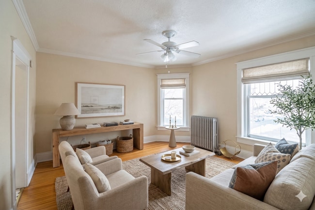 Photo - 1531 N Washington St Unidad 03