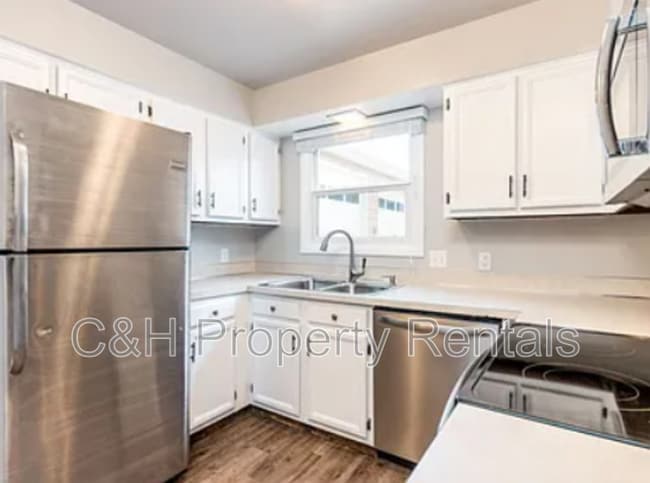 Photo - 2119 8th Ave N