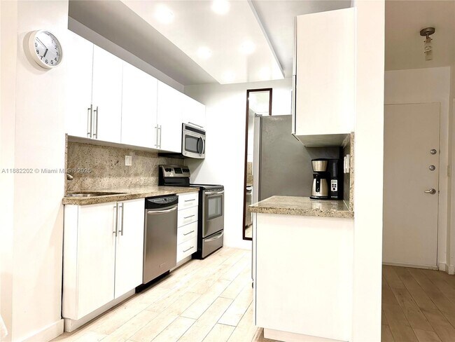 Photo - 1130 11th St Unidad 4D