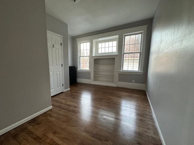 Habitación 2 - 187 Robie St W