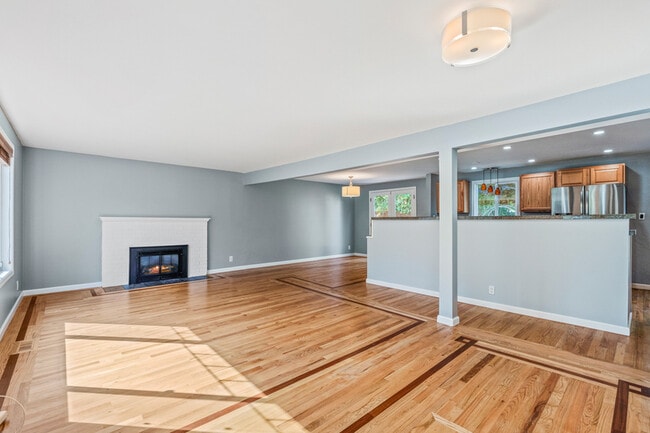 Photo - 18315 6th Ave NW