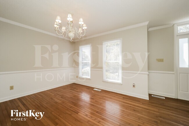 Photo - 3125 Glenshire Dr