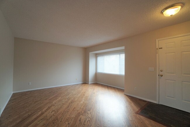 3460 Sun River Pl