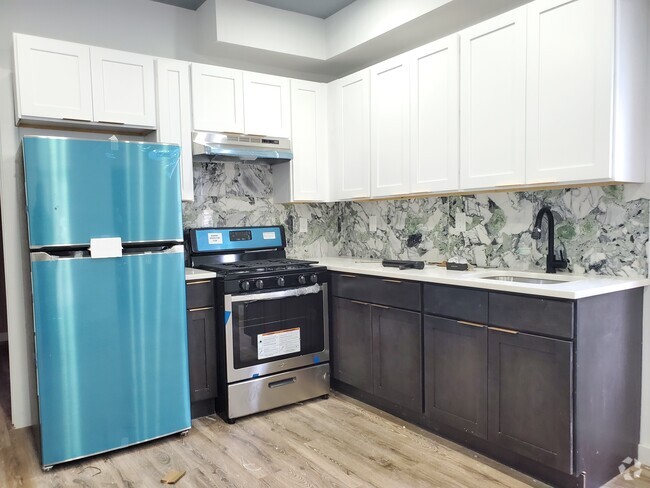 Building Photo - 331 Sussex Ave Unit 2R Rental