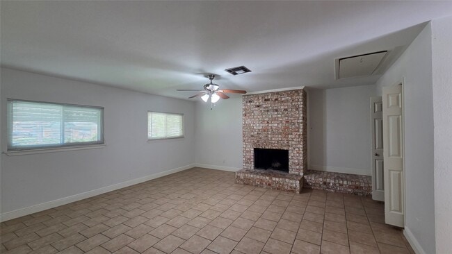 Photo - 5434 Goldspier St