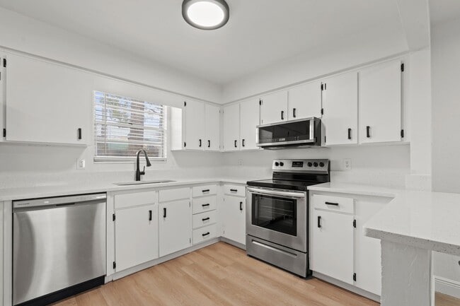 Photo - Millie Gardens