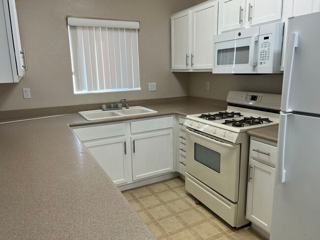 Photo - Henderson - 2 bedroom condo