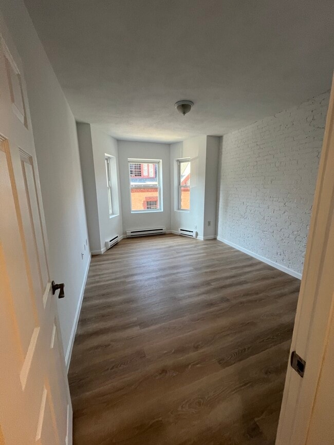 Building Photo - 25 Austin St Unit 301 Rental