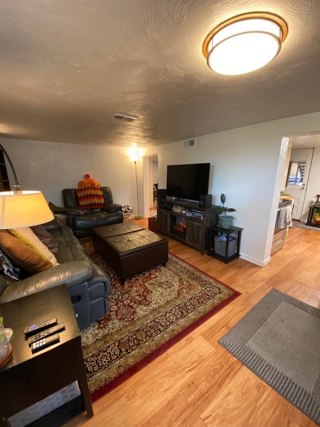 Photo - 2531 9th St Unit B