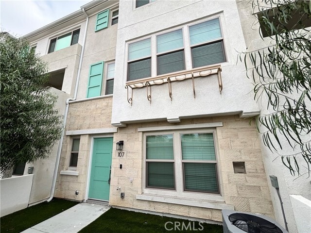 Building Photo - 107 E Knox Dr