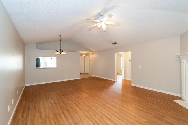Photo - 1826 Ashmore Green Dr