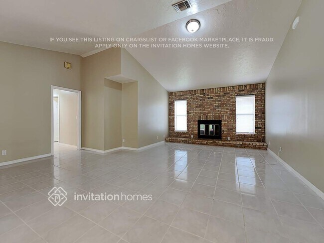 Photo - 13325 Kingsbury Dr