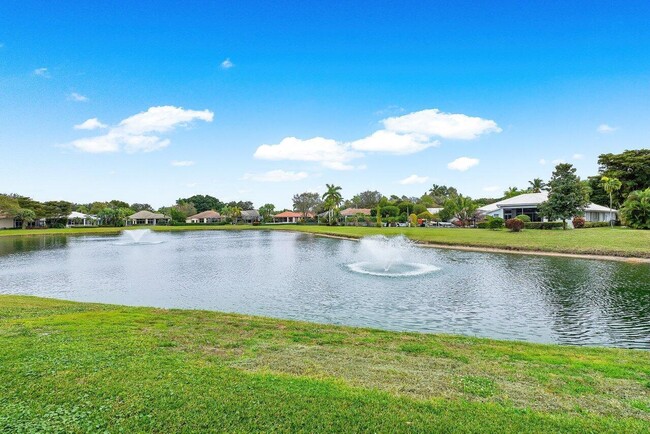 Photo - 3 Bermuda Lake Dr