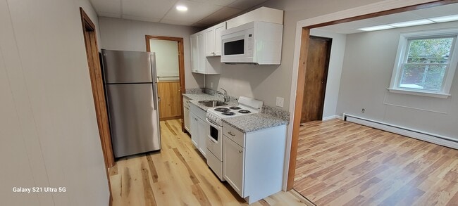 Building Photo - 1 Library St Unit #1, 1st Floor Front