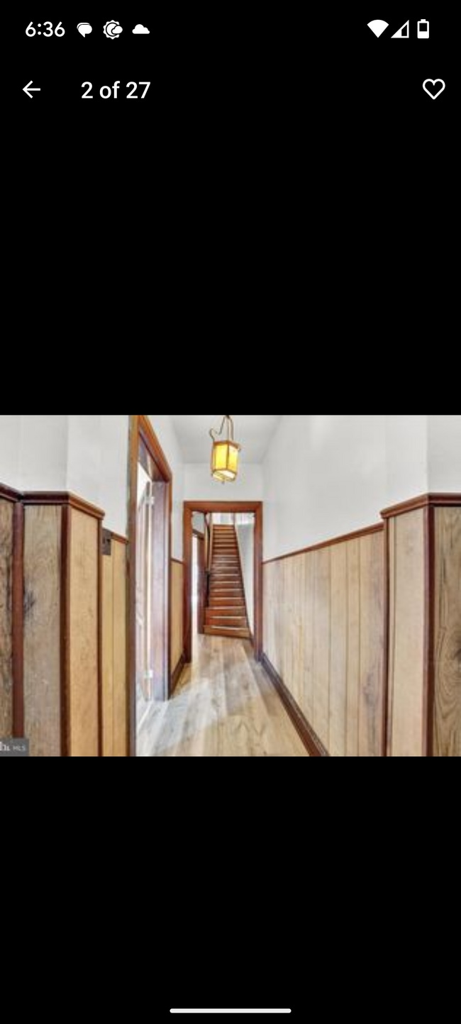 Shared Entrance and Hallway. - 153 W Jackson St Unit 1