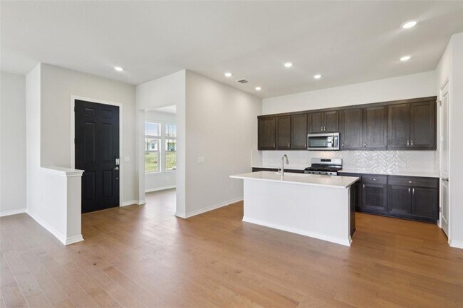 Photo - 140 Stewart Dr Unit 102