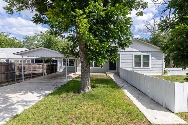 Building Photo - 1445 Hillview Ave Rental