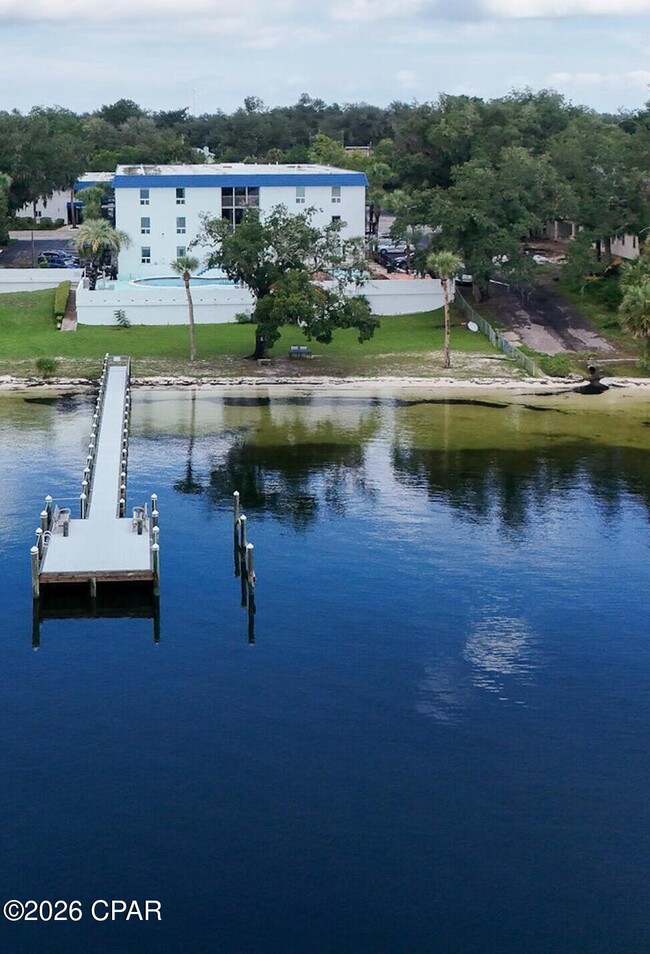 Building Photo - 316 Cherry St Unit 24