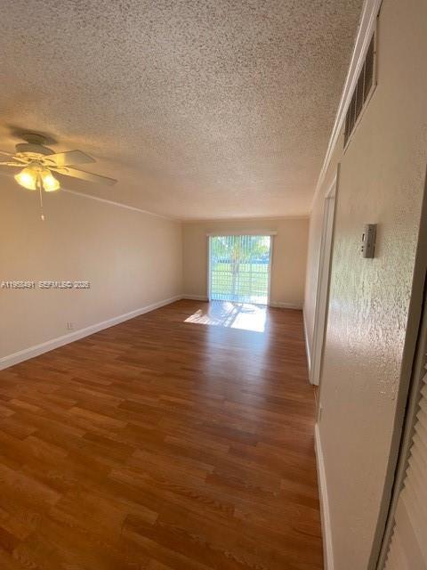 Photo - 2775 Taft St Unit 210